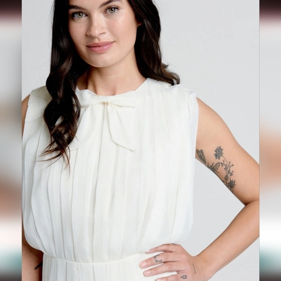 NWT Modcloth M The Pleat-est Dress Solid Green Green Fit and Flare Bow Pleated - Picture 7 of 16